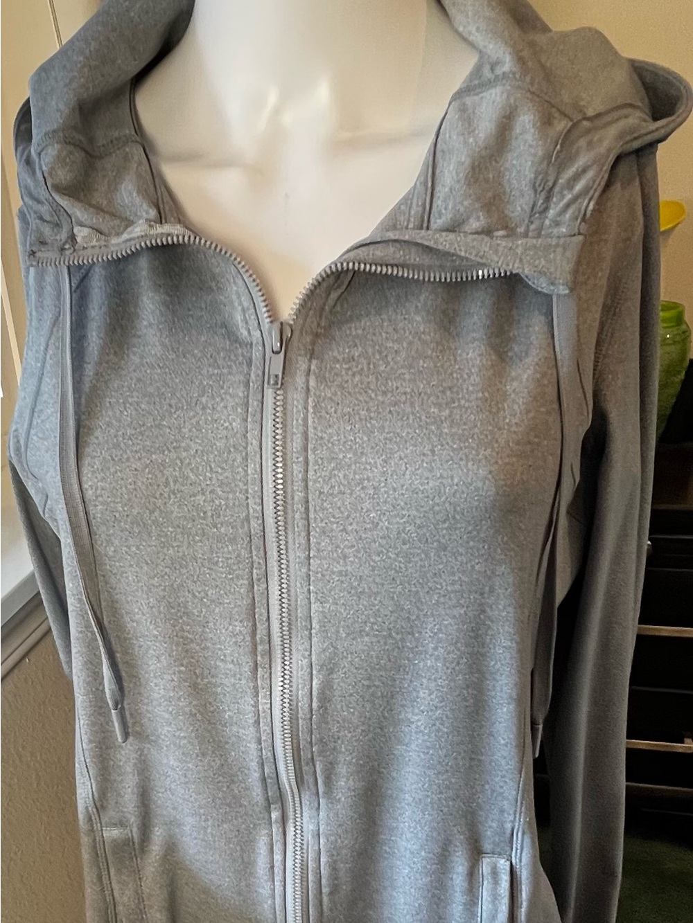 Makers Market Heather Gray Full-Zip Hoodie Jacket. Size L.